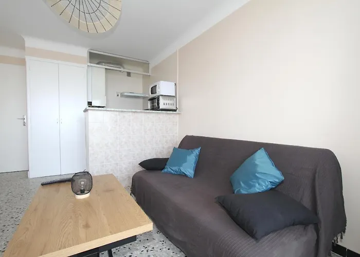Appartement 2 Pieces Avec Parking Et Vue Sur La Marina